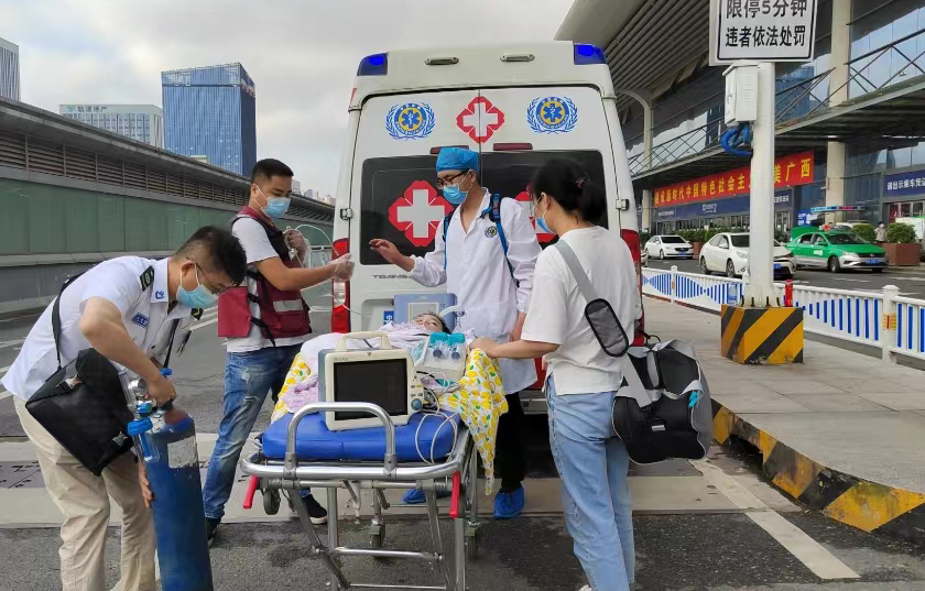 鄱阳县救护车出租公司